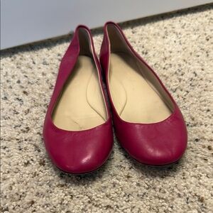 Vera Wang Ballet Flats in Fuchsia Pink